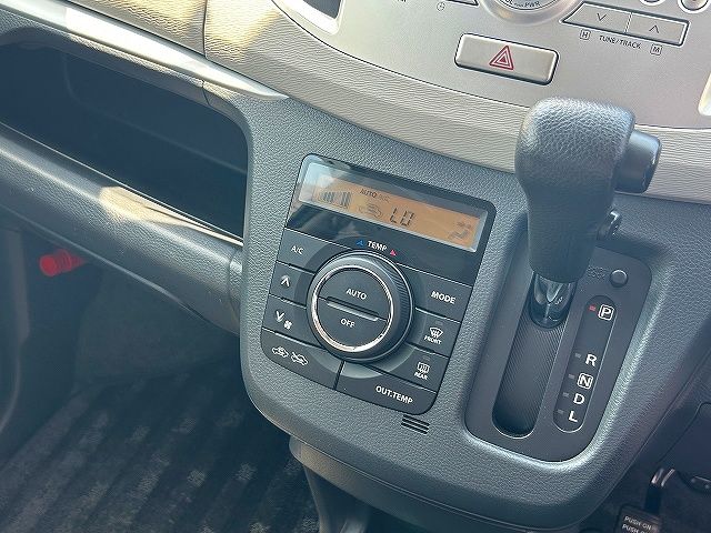 Suzuki WAGON R 2015-01 4165-14