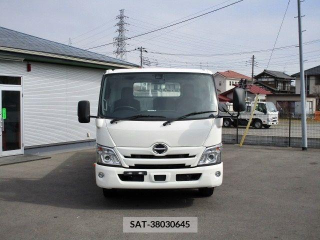 Hino DUTRO 2020-09 222494-1