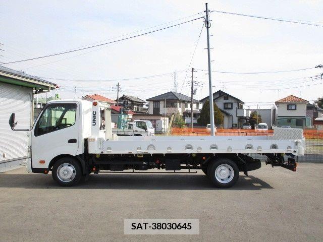 Hino DUTRO 2020-09 222494-3