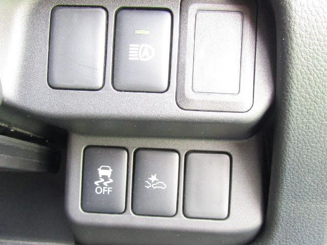 Nissan DAYZ 2018-04 192992-16