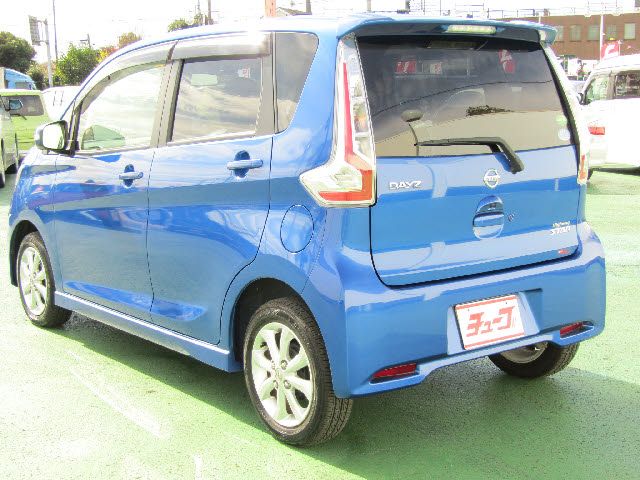 Nissan DAYZ 2018-04 192992-8