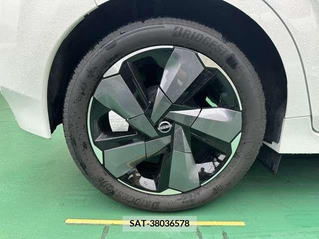 Nissan AURA 2023-06 292938-12