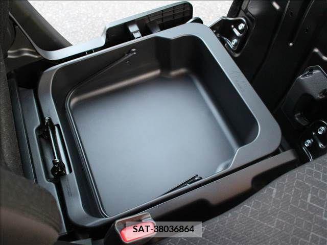 Suzuki WAGON R 2020-12 219821-28