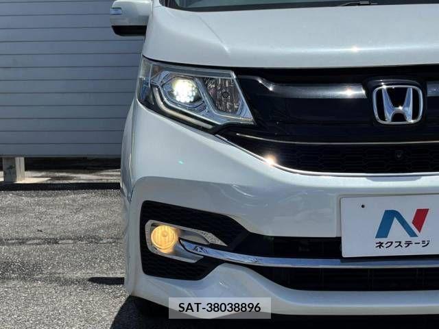 Honda e 2015-07 330811-13