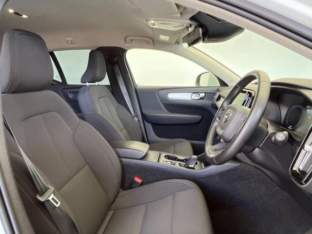 Volvo XC40 2020-12 25350-11