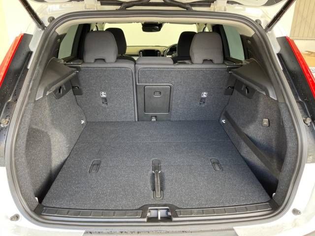 Volvo XC40 2020-12 25350-13