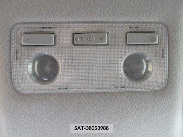 Toyota AQUA 2015-02 260389-25