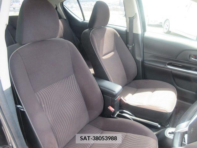 Toyota AQUA 2015-02 260389-10