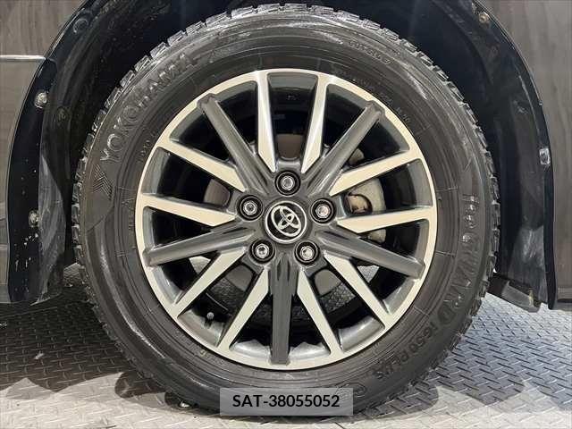 Toyota VOXY 2015-12 291118-17