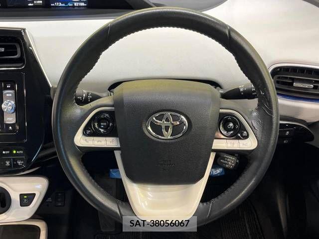 Toyota PRIUS 2016-08 342221-11