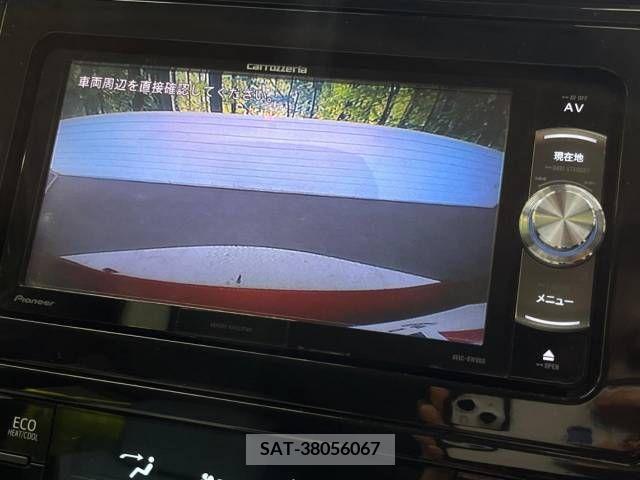 Toyota PRIUS 2016-08 342221-3