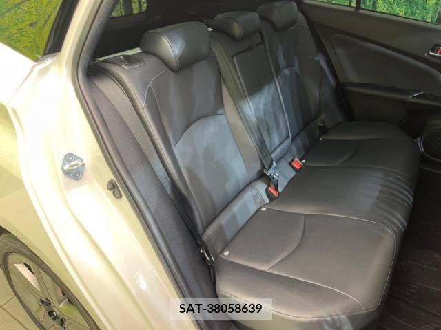 Toyota PRIUS 2020-07 212017-9
