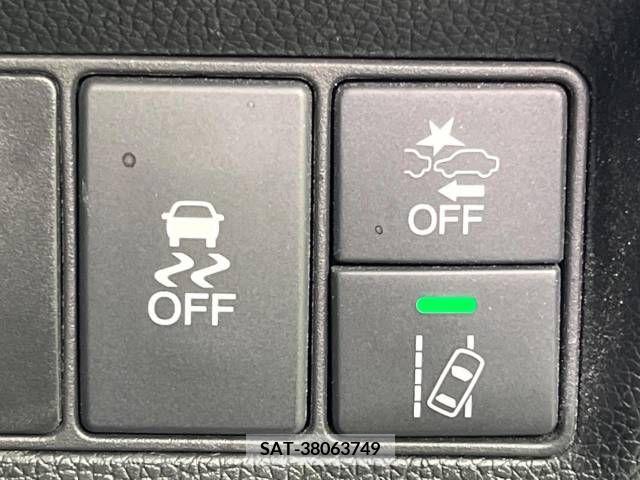 Honda STEP WGN 2016-11 368842-7