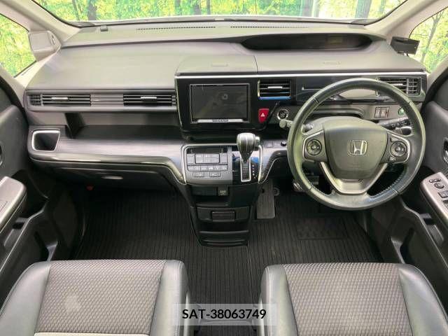 Honda STEP WGN 2016-11 368842-1