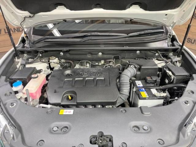 Toyota HARRIER 2018-06 185489-18