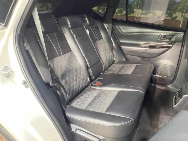 Toyota HARRIER 2018-06 185489-10