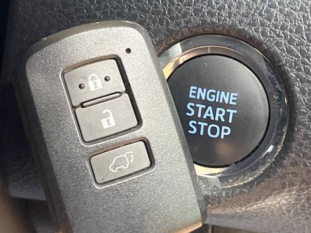 Toyota HARRIER 2018-06 185489-8
