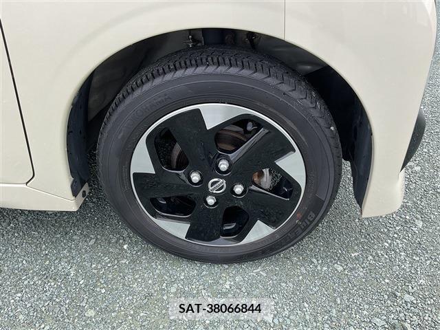 Nissan ROOX 2020-12 354396-6