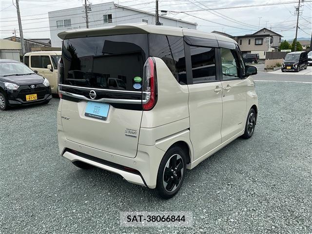 Nissan ROOX 2020-12 354396-5