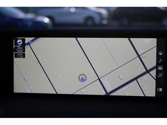 Lexus UX 2019-07 23506-1