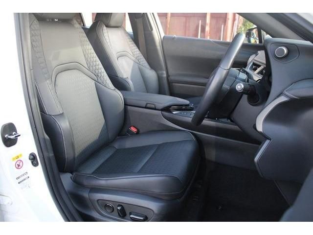 Lexus UX 2019-07 23506-13