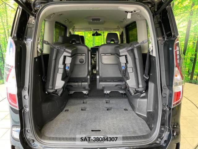 Nissan SERENA 2019-09 382536-11