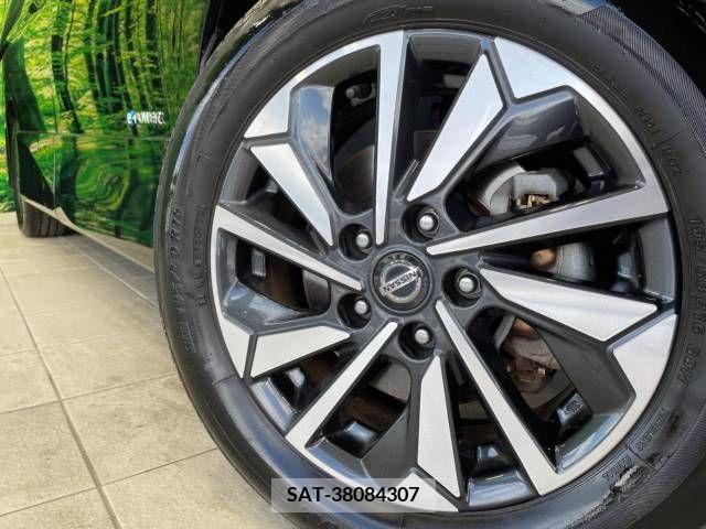 Nissan SERENA 2019-09 382536-14