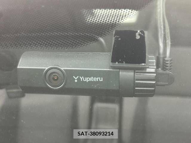 Honda S660 2020-08 228810-3