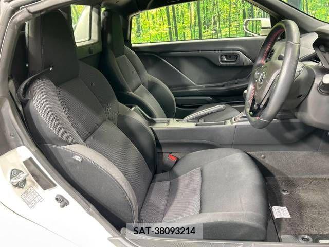 Honda S660 2020-08 228810-8