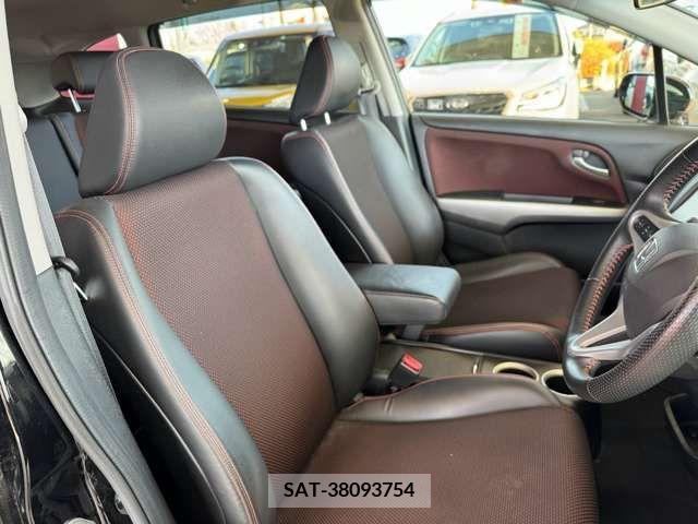 Honda STREAM 2013-08 372137-6