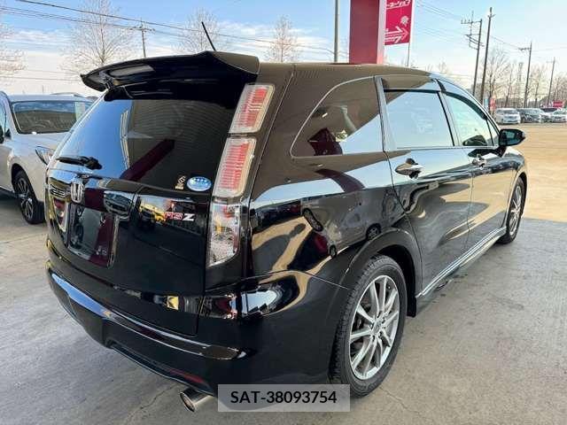 Honda STREAM 2013-08 372137-4