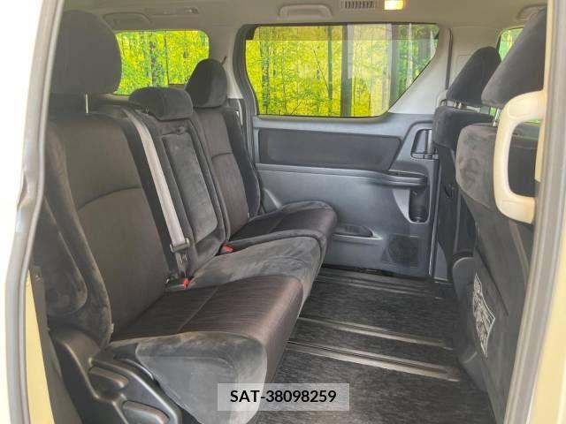 Toyota VELLFIRE 2010-03 299830-9