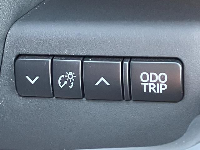 Toyota VELLFIRE 2023-01 181927-18