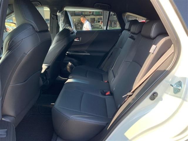 Toyota HARRIER 2021-02 4135-3