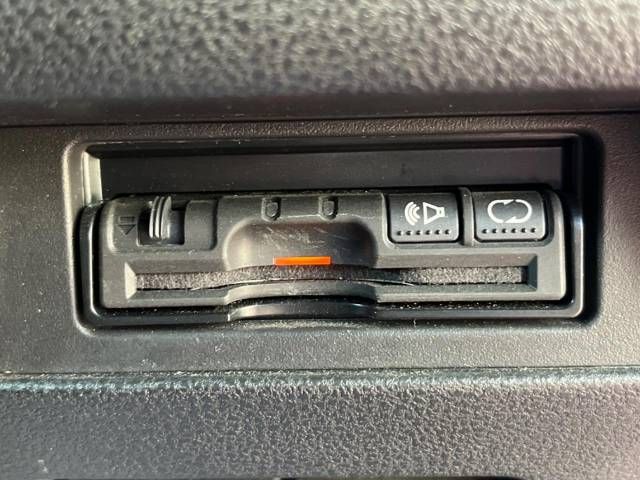 Nissan JUKE 2010-06 193477-4