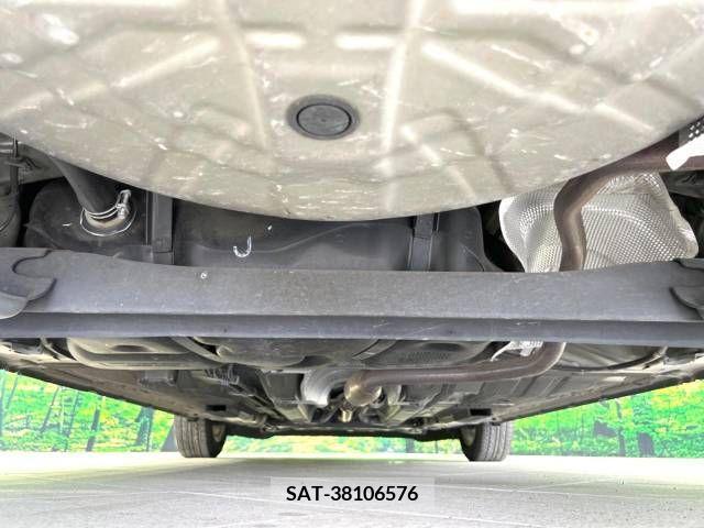 Nissan NOTE 2018-11 365371-19