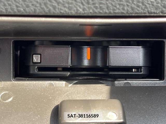 Toyota VOXY 2019-06 288881-6