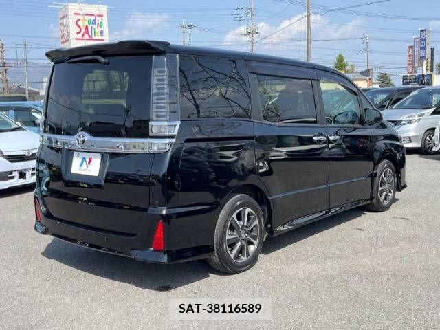 Toyota VOXY 2019-06 288881-18