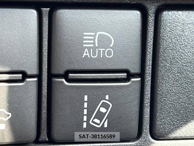 Toyota VOXY 2019-06 288881-5