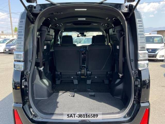 Toyota VOXY 2019-06 288881-11