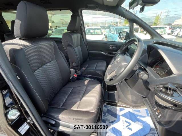 Toyota VOXY 2019-06 288881-8