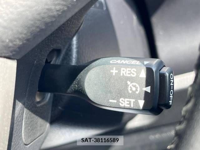 Toyota VOXY 2019-06 288881-7