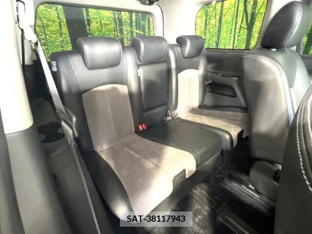 Nissan ELGRAND 2015-03 268484-10