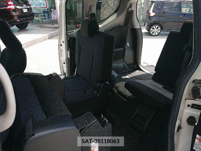 Toyota SIENTA 2017-09 345927-15