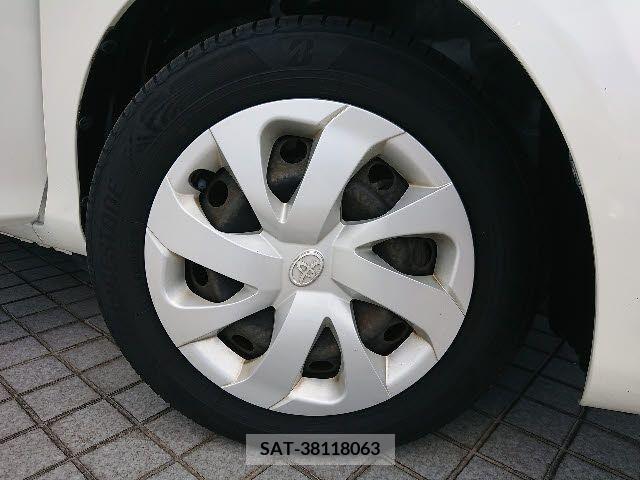 Toyota SIENTA 2017-09 345927-26