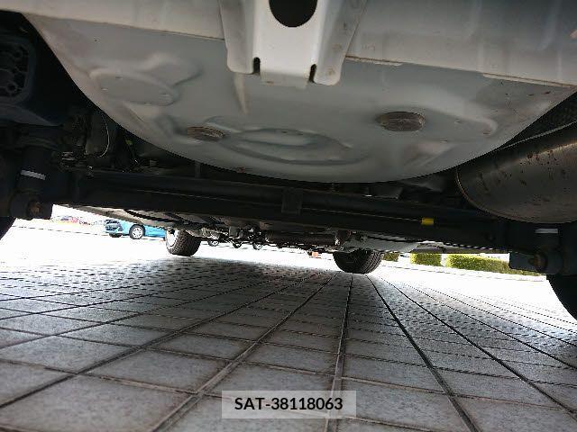 Toyota SIENTA 2017-09 345927-24
