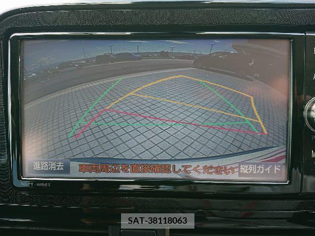 Toyota SIENTA 2017-09 345927-11
