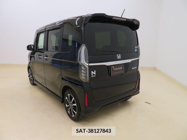 Honda N BOX CUSTOM 2020-01 329019-2