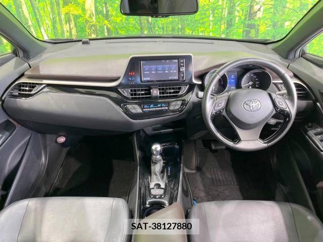 Toyota C-HR 2017-01 343386-1
