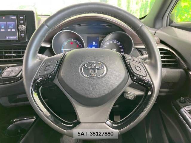 Toyota C-HR 2017-01 343386-11